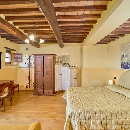 Borgo Fastelli סרטאנו