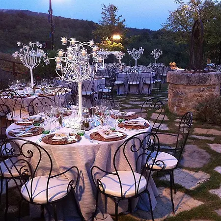 Borgo Fastelli Aparthotel Sarteano