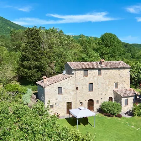 Borgo Fastelli 4* סרטאנו
