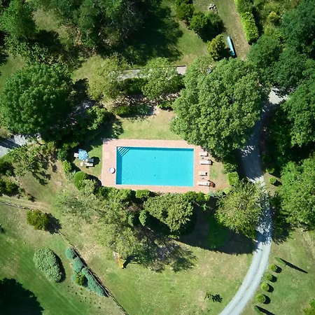 Borgo Fastelli מלון דירות 4*