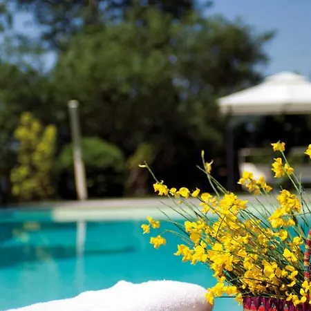 מלון דירות Borgo Fastelli 4*