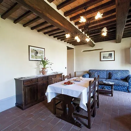Borgo Fastelli Apartmanhotel 4*